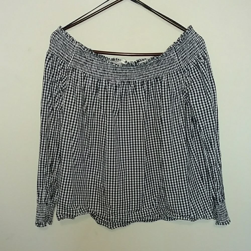 Blue and White En Creme off the shoulder